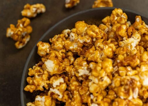 pop corn caramel